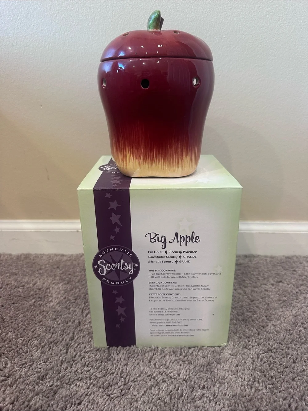 Scentsy Big Apple Full Size Wax Warmer Red Apple Ceramic Retired w/ Box